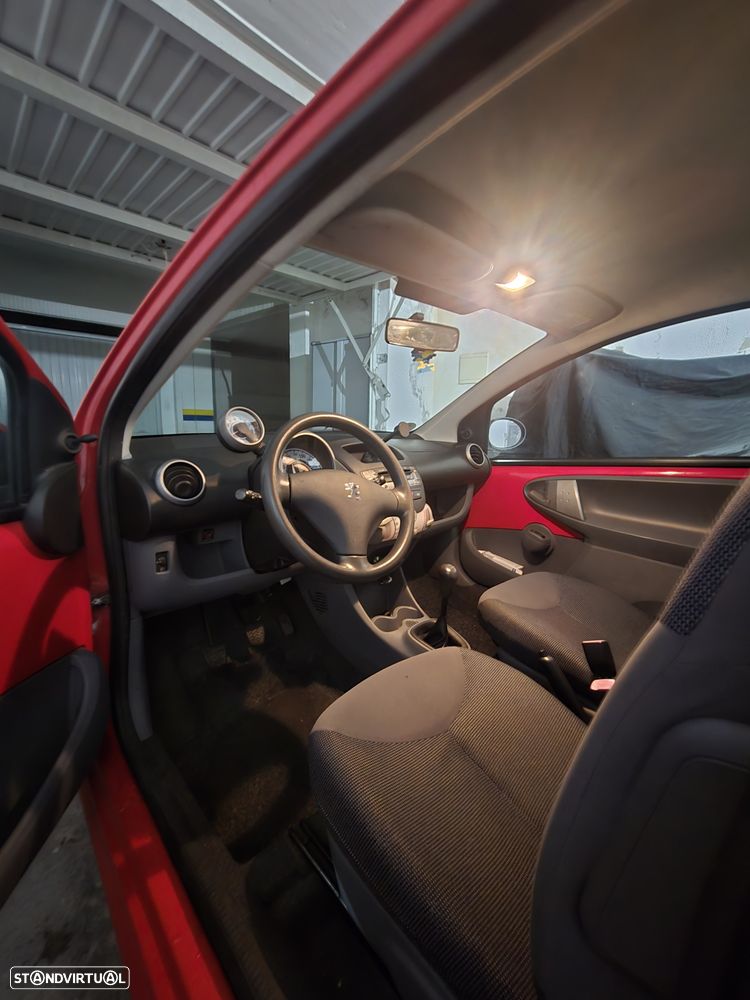 Peugeot 107 1.0 RC Line - 11