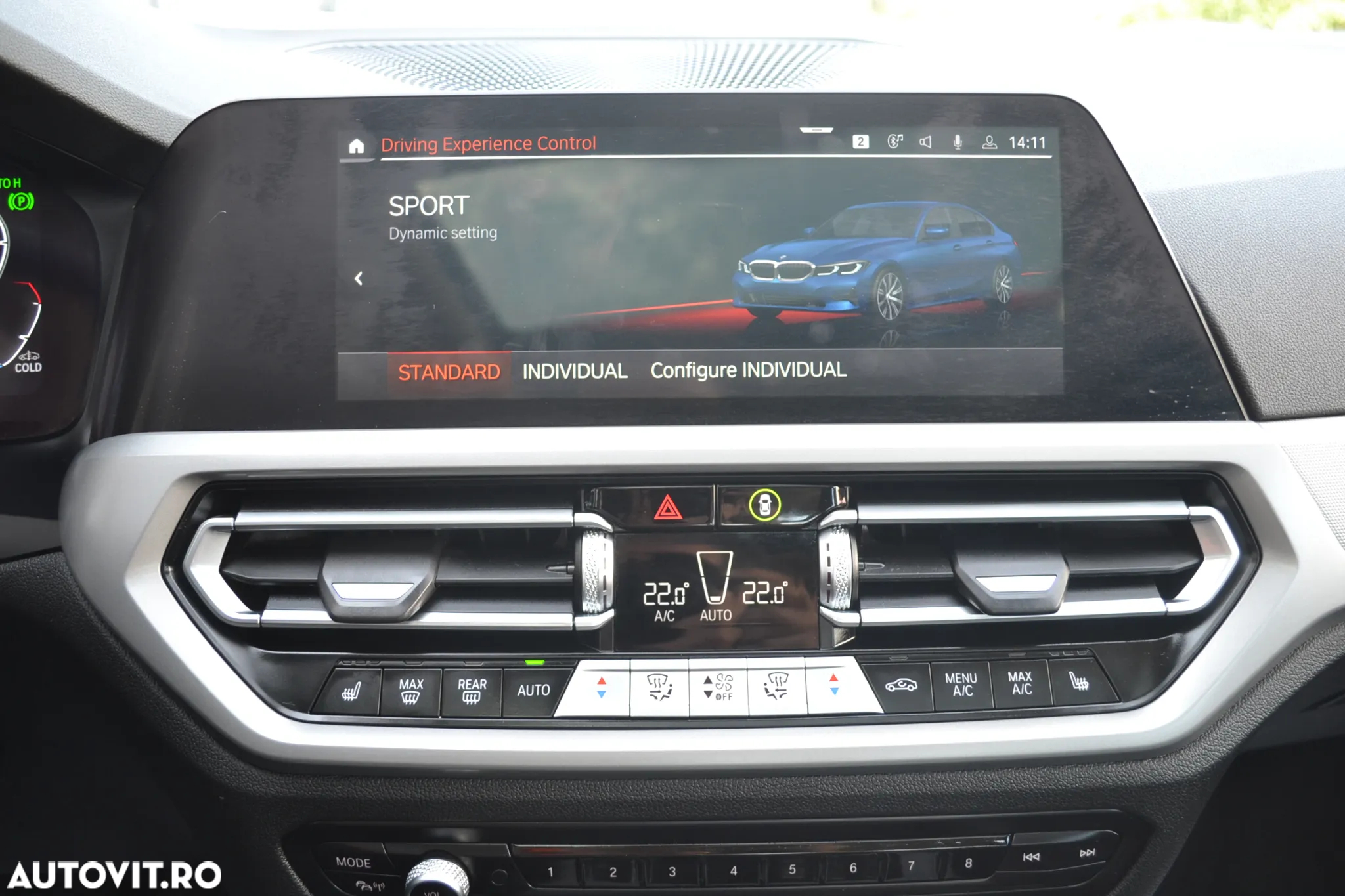 BMW Seria 3 320d xDrive AT MHEV - 33