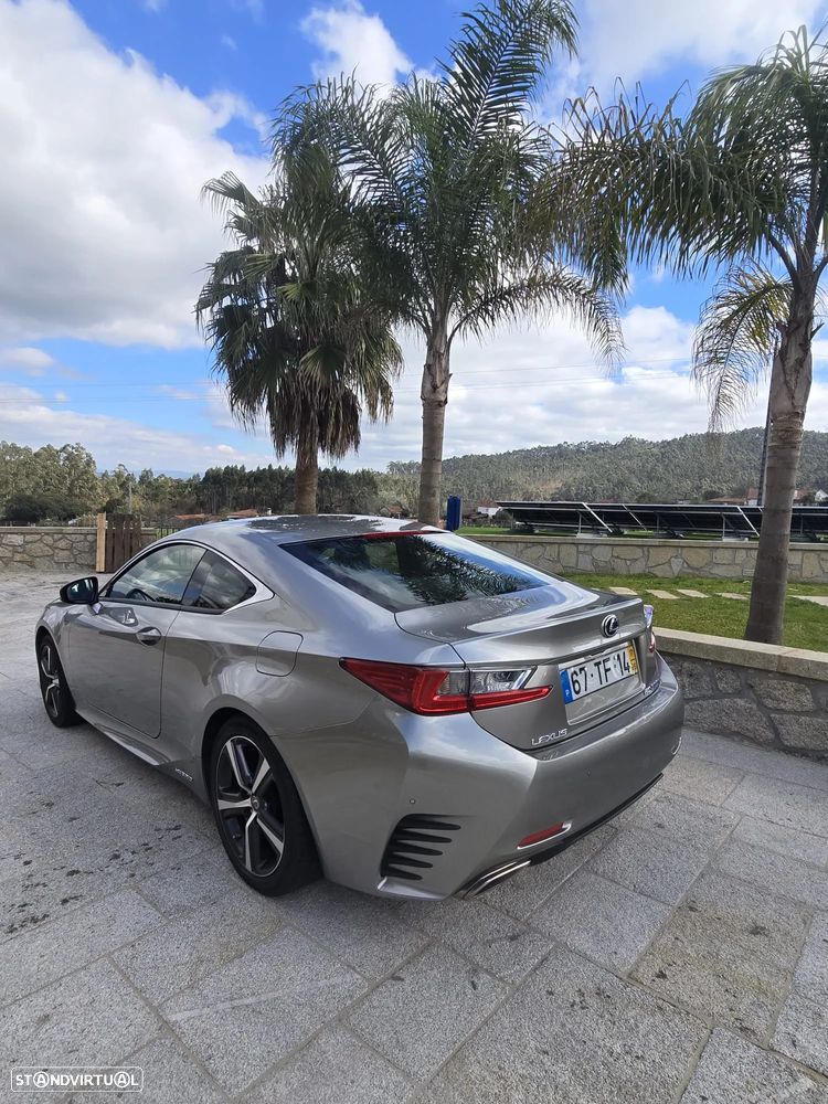 Lexus RC 300h F Sport - 4