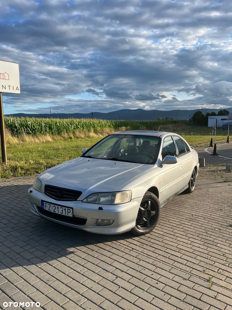 Honda Accord - 1