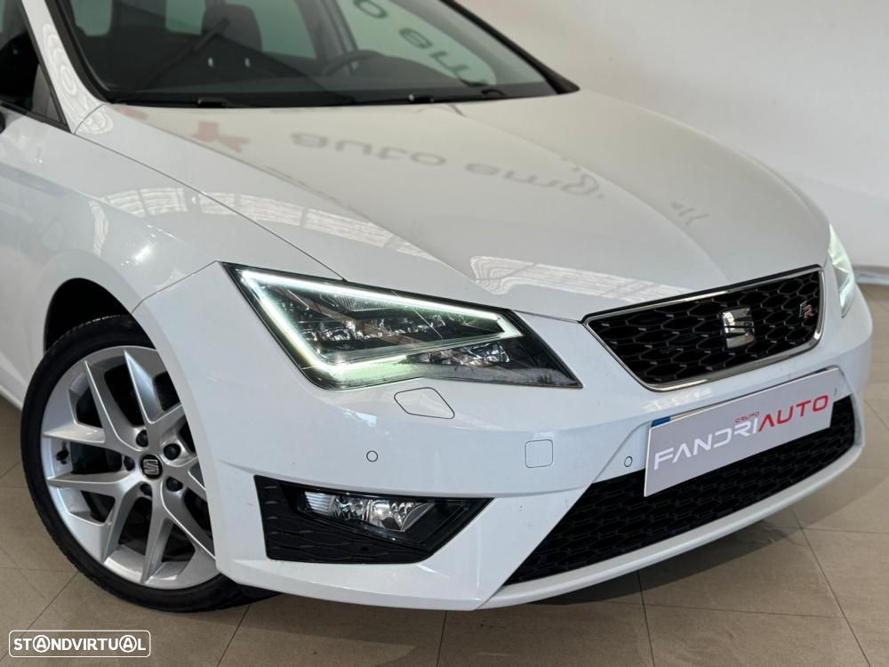 SEAT Leon ST 2.0 TDI DPF DSG FR - 4