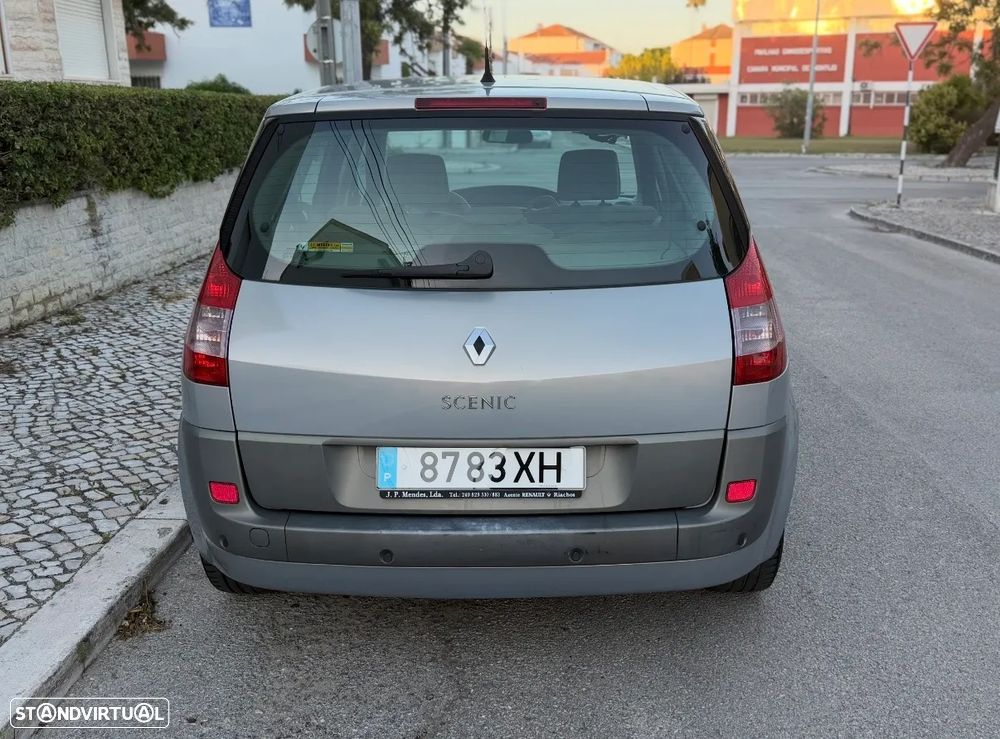 Renault Scénic 1.5 dCi Confort Dynamique - 4
