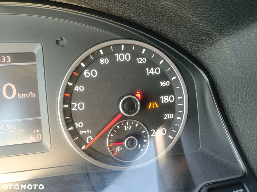 Volkswagen Tiguan 2.0 TDI DPF BlueMotion Technology Sport & Style - 22