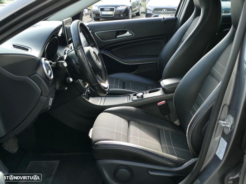 Mercedes-Benz GLA 180 d Urban Aut. - 27