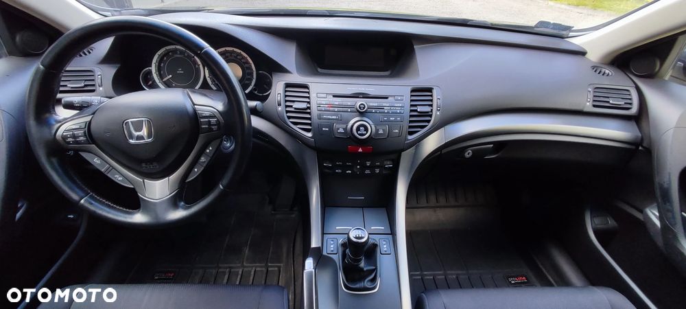 Honda Accord 2.0 Lifestyle - 21