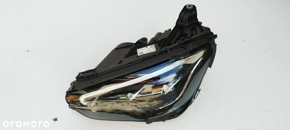 Mercedes W213 Lift 2019- Performance Led Lewa Idealna Oryginał