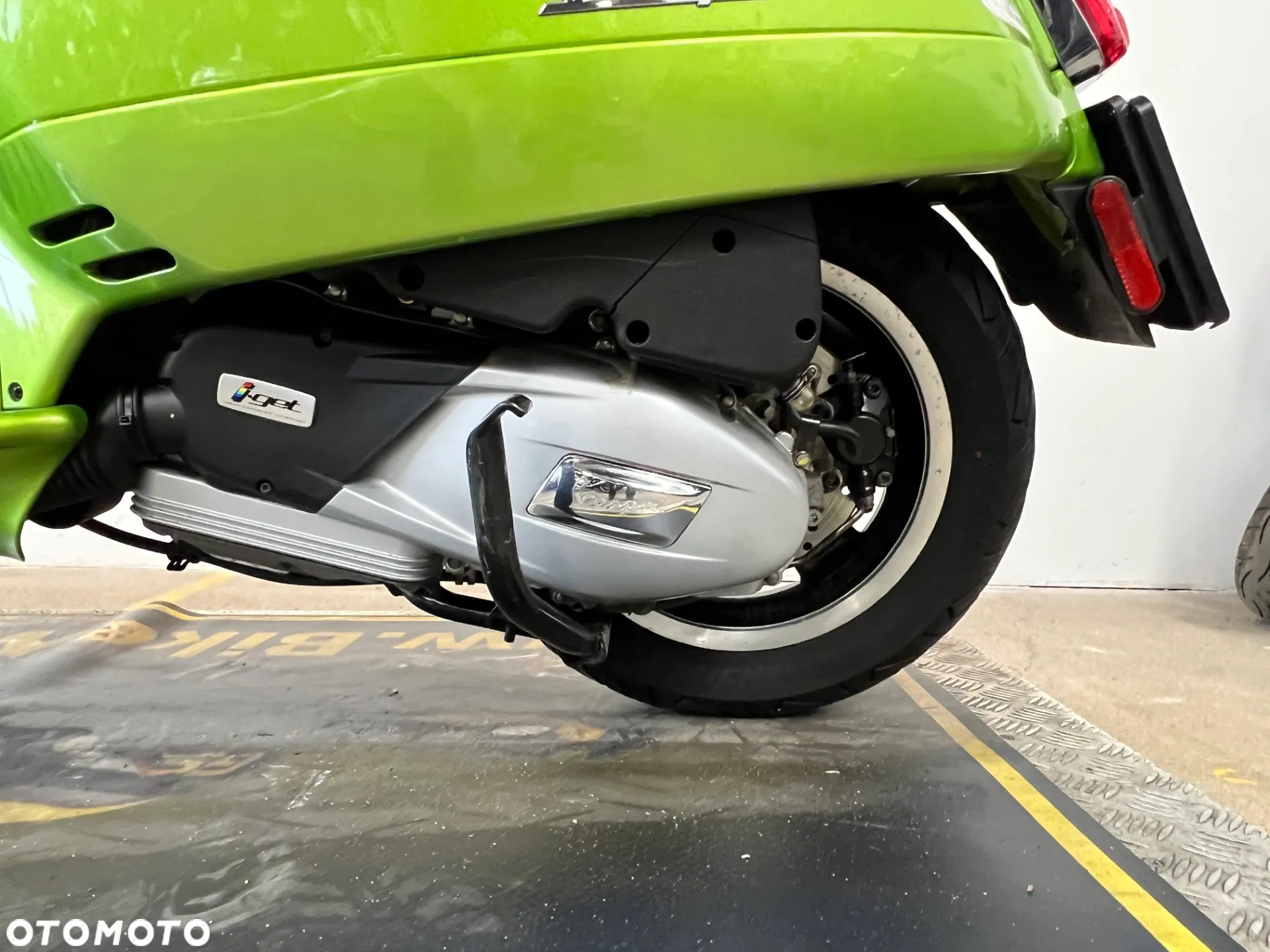 Vespa GTS - 17