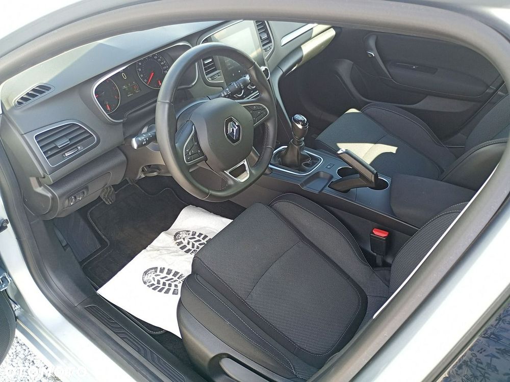 Renault Megane 1.3 TCe FAP Equilibre - 19
