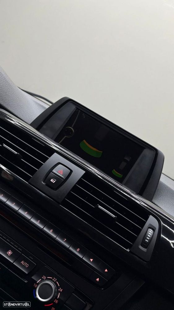 BMW 318 d xDrive Line Sport - 11