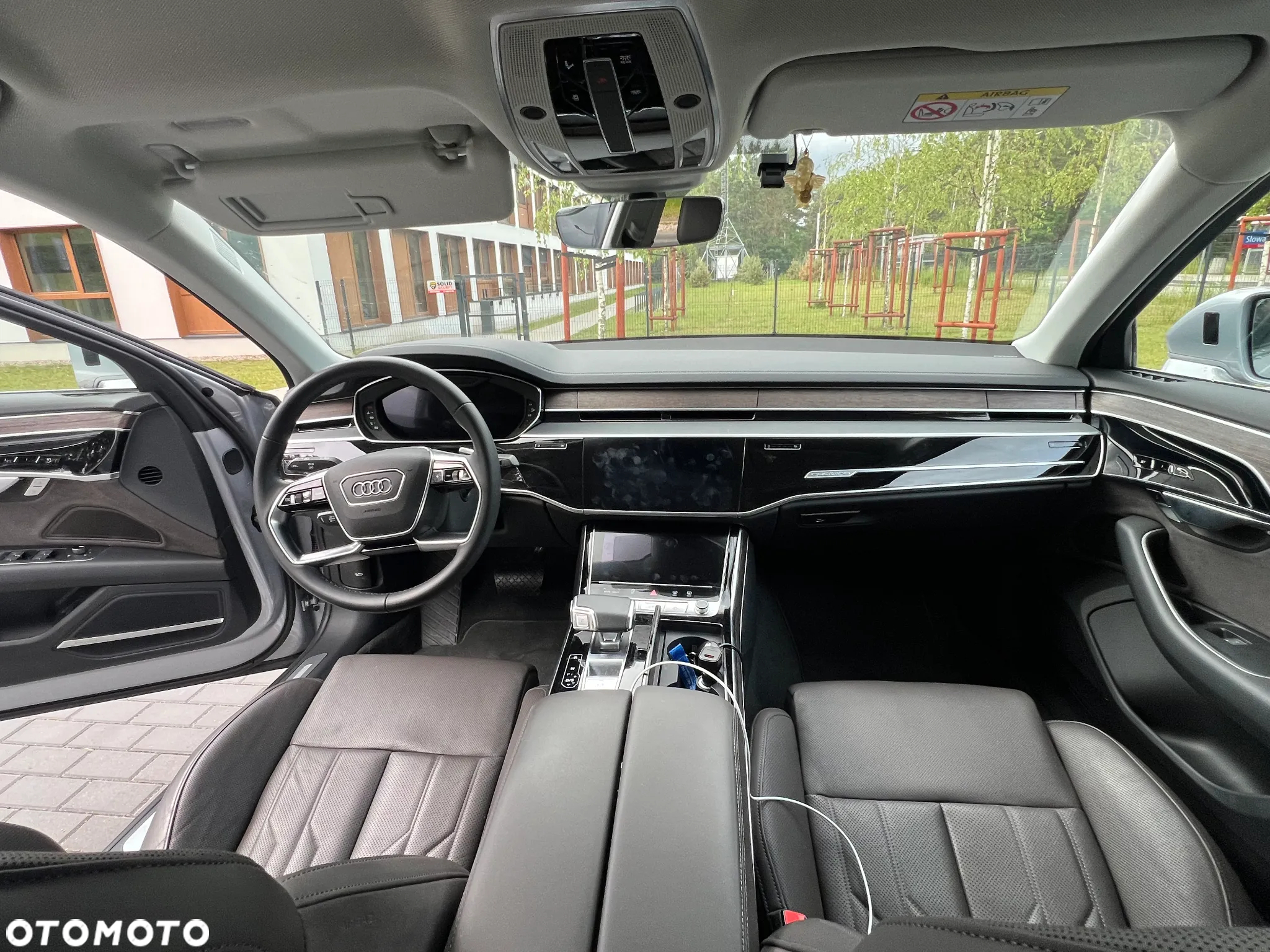 Audi A8 - 12