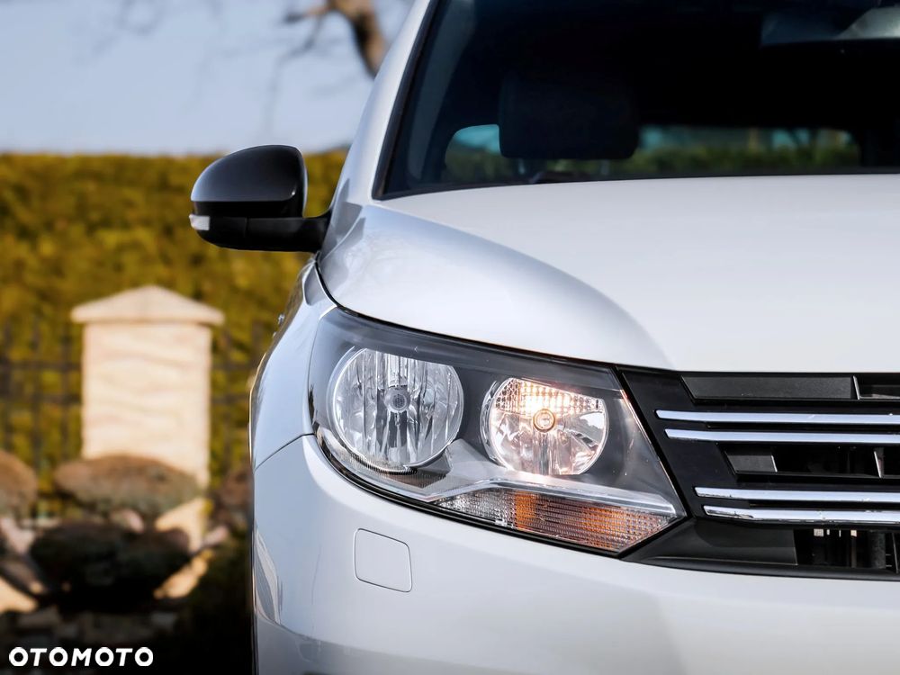 Volkswagen Tiguan - 36