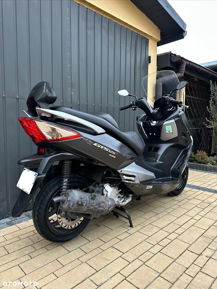 SYM GTS - 3