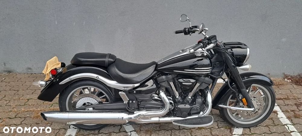 Yamaha XV - 28
