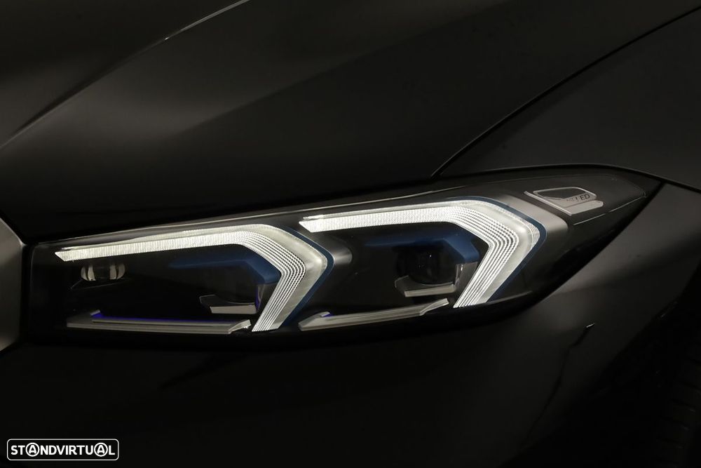 BMW 330 e Pack Desportivo M Auto - 6