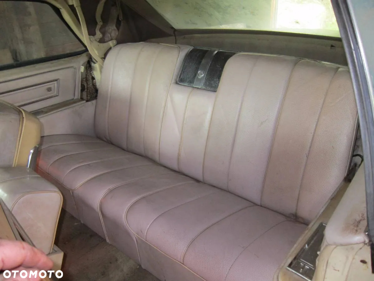 Cadillac Deville - 4
