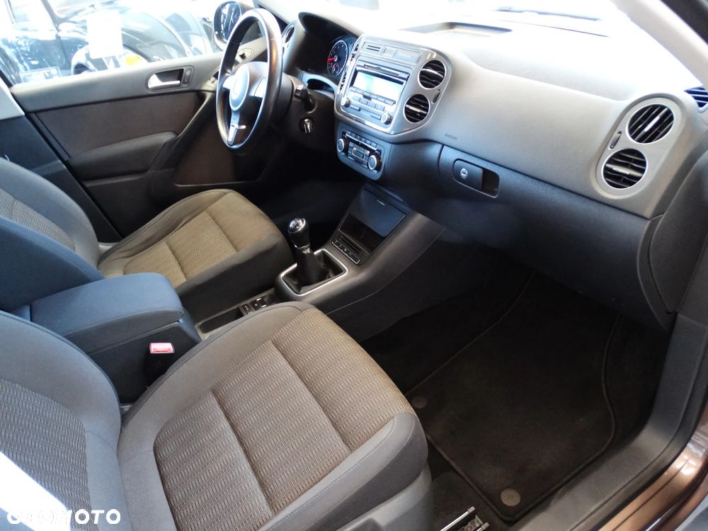 Volkswagen Tiguan 1.4 TSI Perfectline - 8
