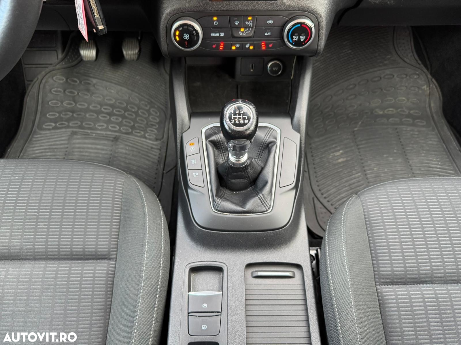 Ford Focus 1.0 EcoBoost Start-Stopp-System TREND - 11