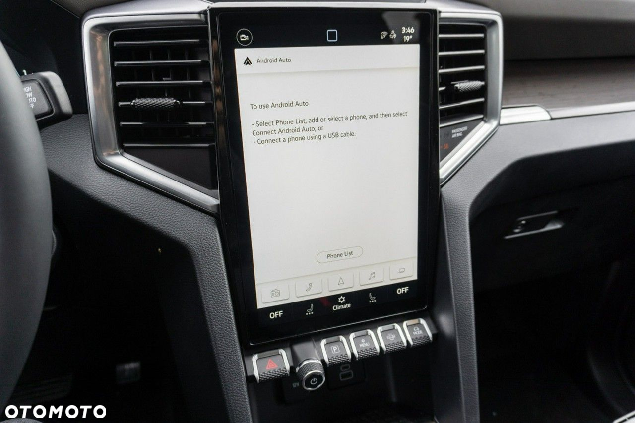 Volkswagen Amarok - 24