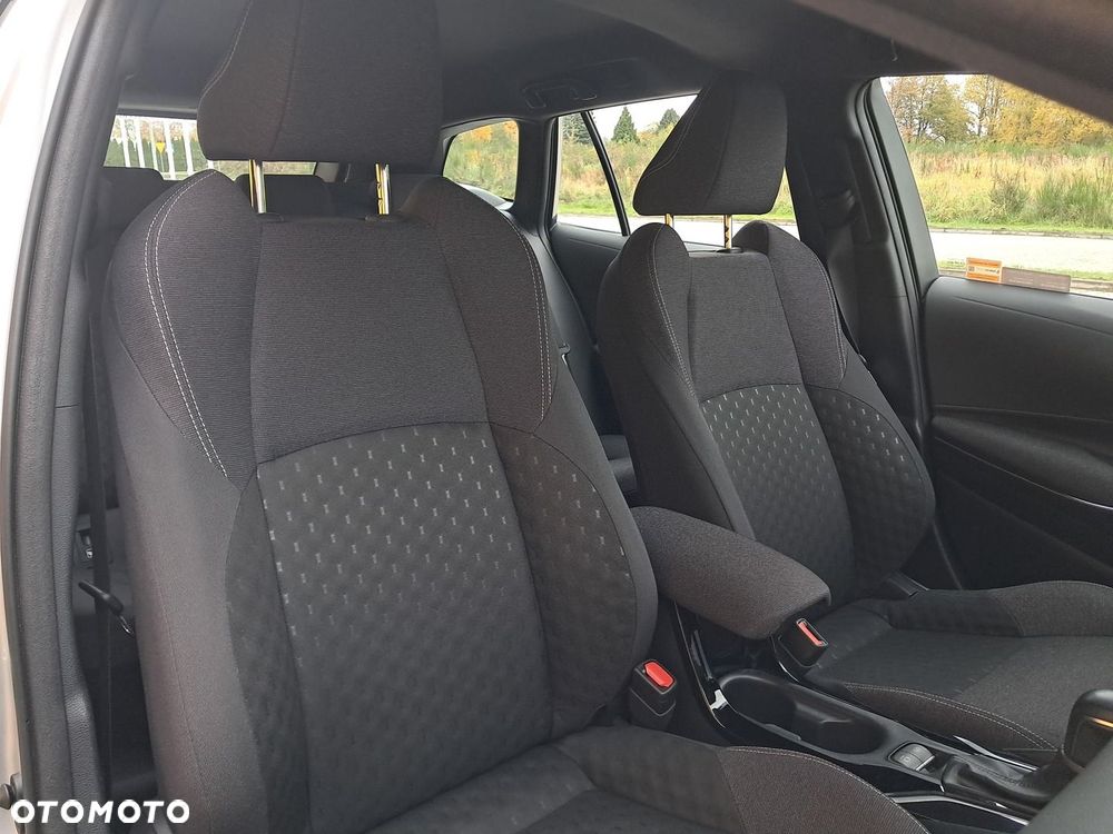 Toyota Corolla 1.8 Hybrid Comfort - 21