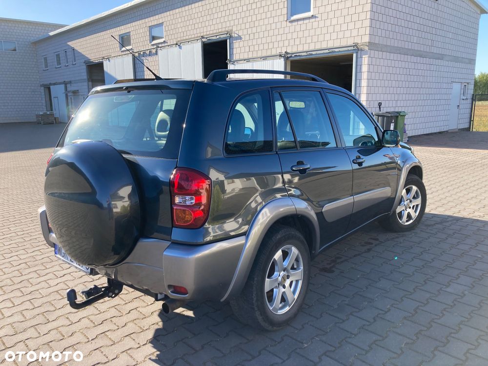 Toyota RAV4 2.0 VVT-i 4x4 - 4
