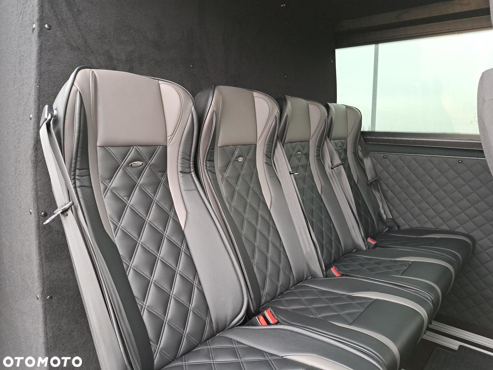 Volkswagen Crafter 35 furgon 177km Automat 3640 - 28
