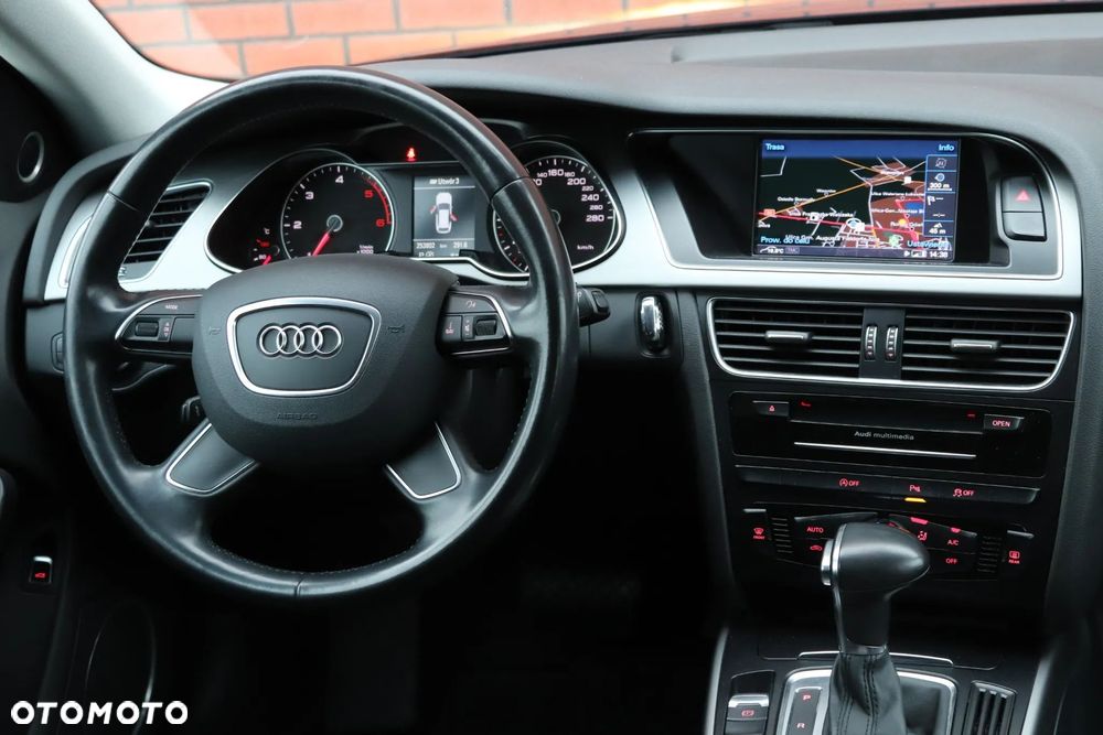 Audi A4 Avant 2.0 TDI S tronic quattro - 31