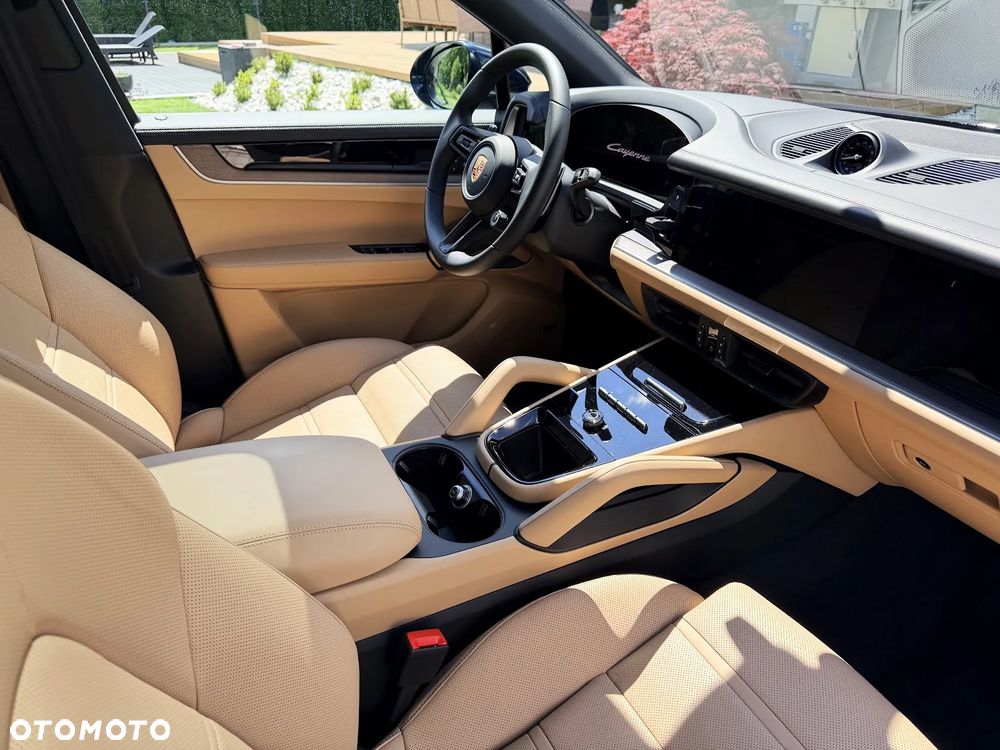 Porsche Cayenne Standard - 8
