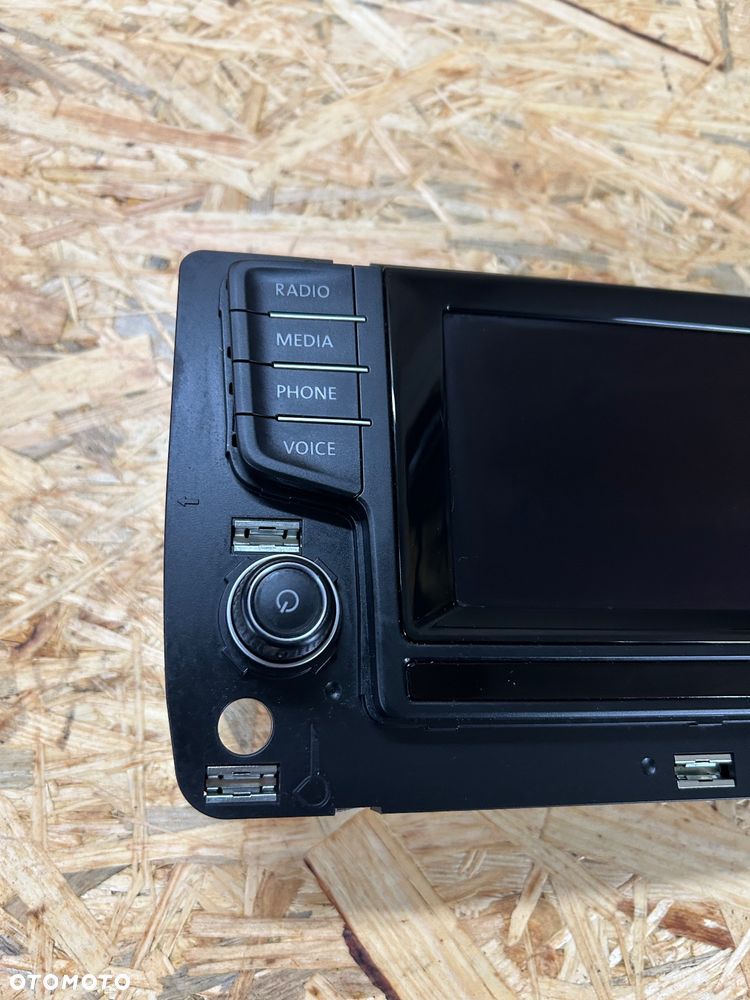 Volkswagen Golf VII Radio Wyświetlacz 5G0919605D - 2
