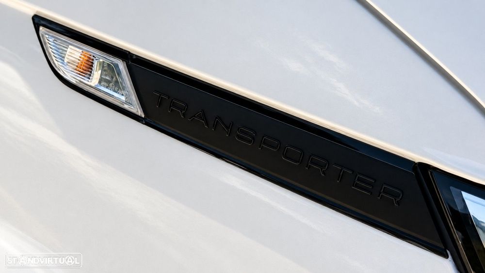 VW Transporter 2.0 TDI L2H1 - 12