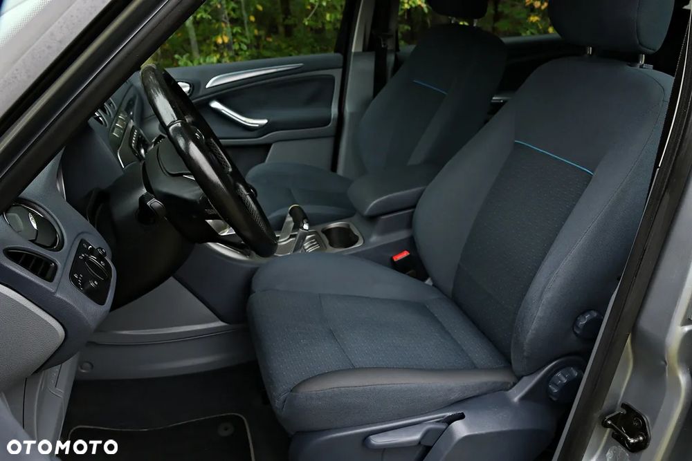 Ford S-Max 2.0 TDCi Ambiente - 30