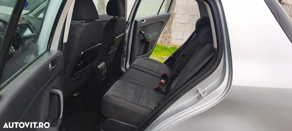 Volkswagen Golf Plus 1.6 TDI DPF Life - 20