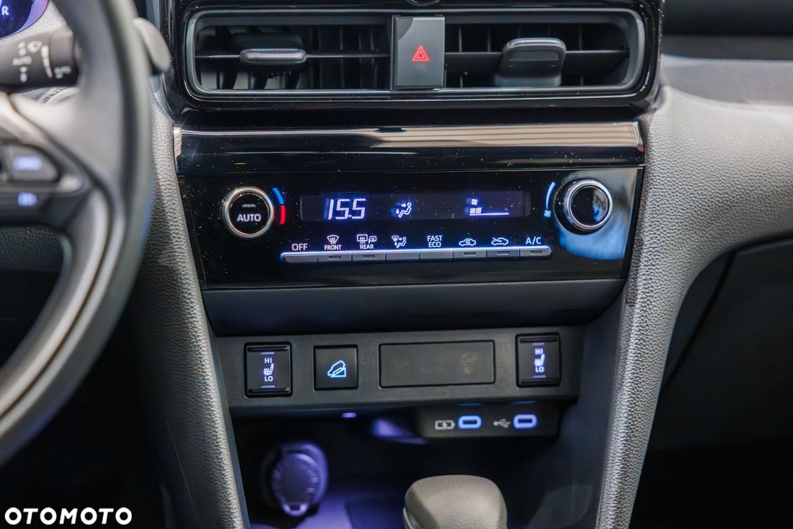 Toyota Yaris Cross Hybrid 1.5 Style AWD - 32