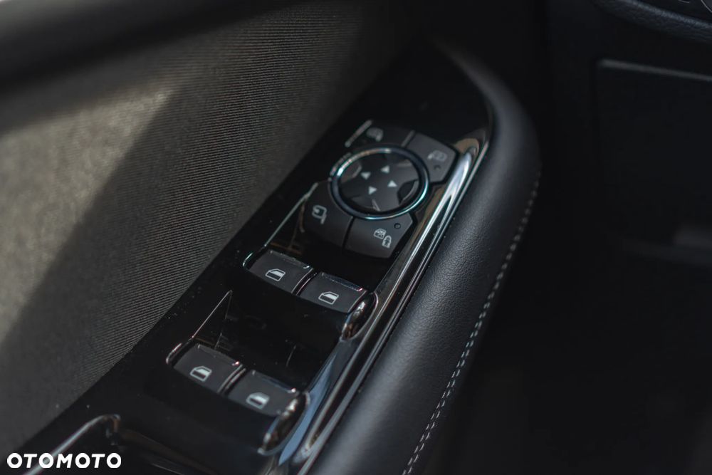 Ford S-Max 2.5 Hybrid Titanium CVT 7os - 23