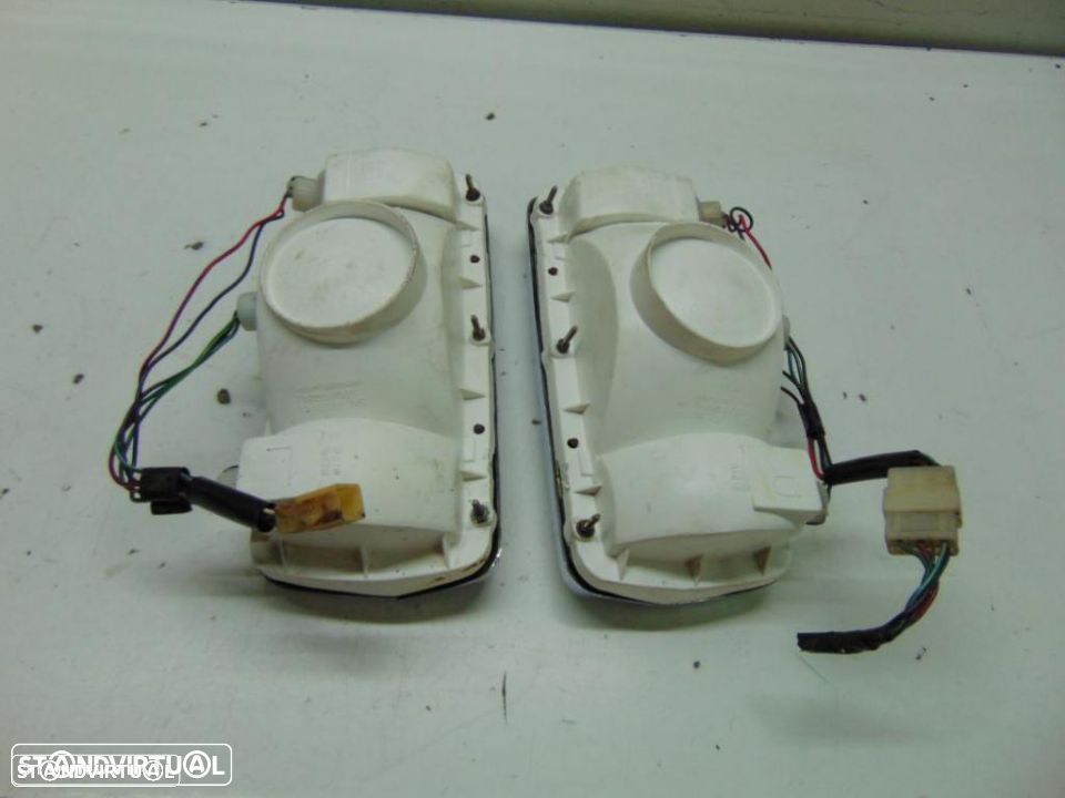 Datsun 1200 farolins - 9