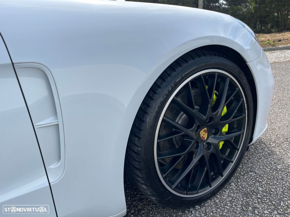 Porsche Panamera Sport Turismo - 9