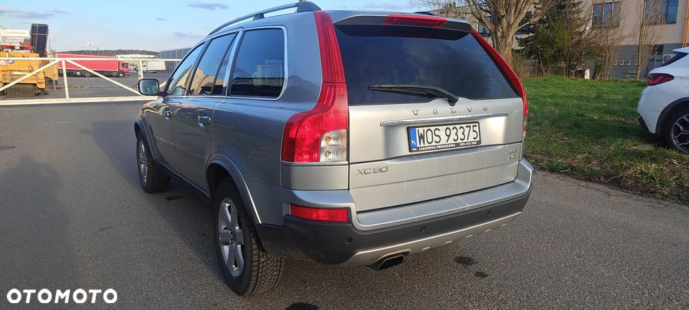 Volvo XC 90 D5 AWD Momentum - 8