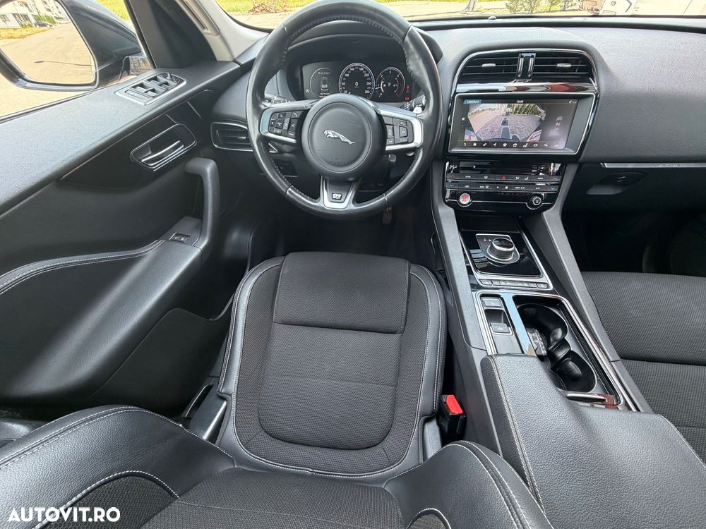 Jaguar F-Pace 20d AWD R-Sport - 7
