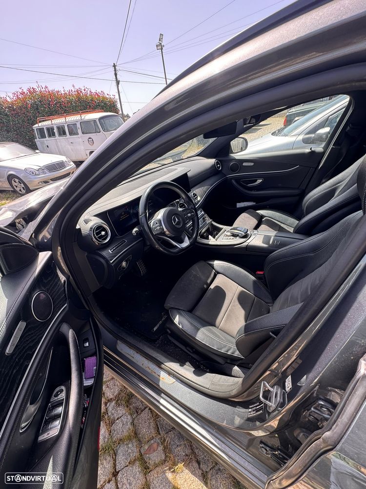 Mercedes-Benz E 300 de AMG Line - 3