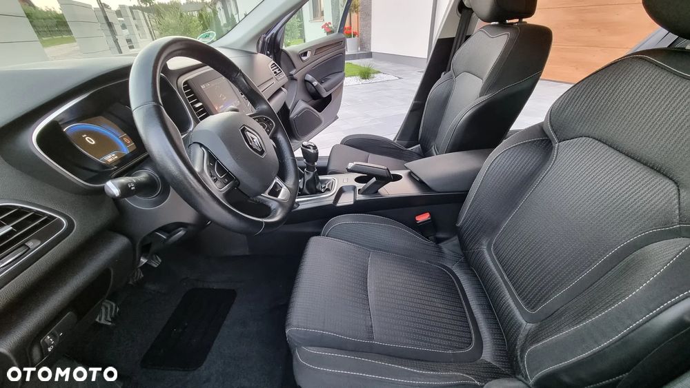 Renault Megane ENERGY TCe 100 INTENS - 21