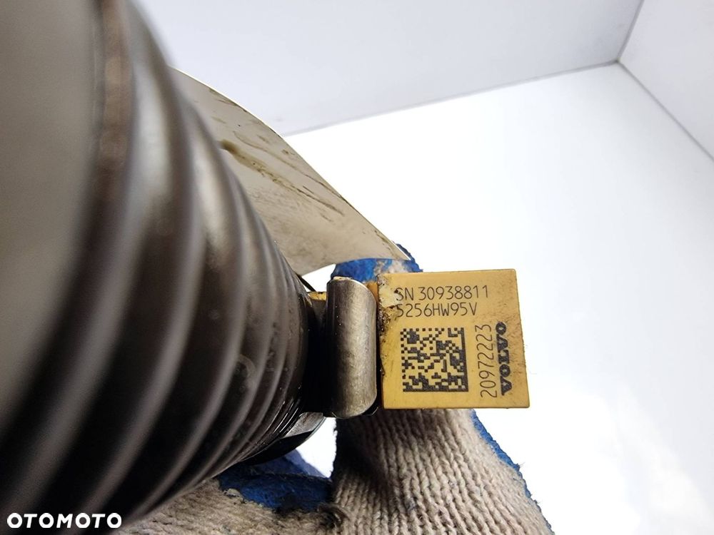 WTRYSKIWACZ VOLVO FH 13 400 20972223 - 4