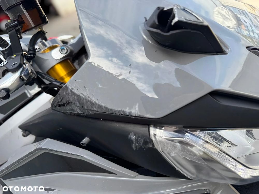 Aprilia Tuono - 15