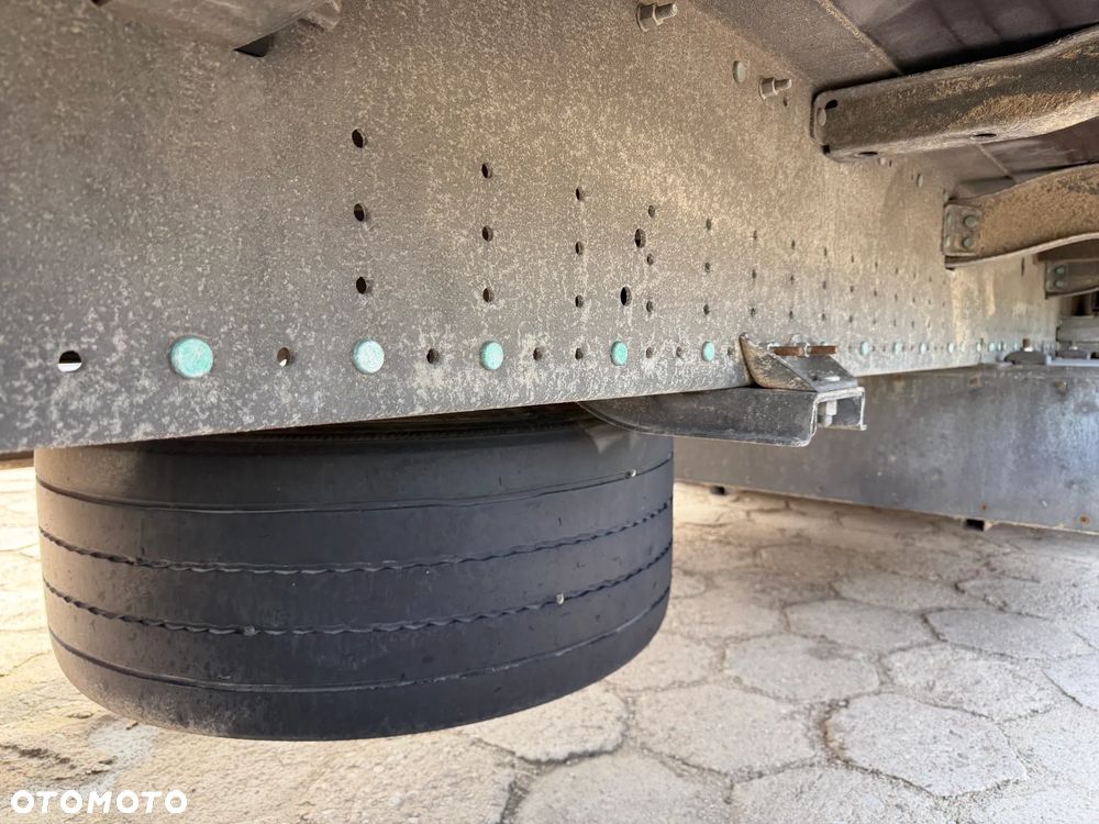Schmitz Cargobull FIRANKA MEGA / OPONY R 19.5 / RAMA OCYNK / PODNOSZONY REGULOWANY DACH / KOŁO ZAPASOWE / ALUMINIOWE DESKI / BARDZO ŁADNY STAN / FAKTURA VAT MARŻA / 2021 ROK !! - 26