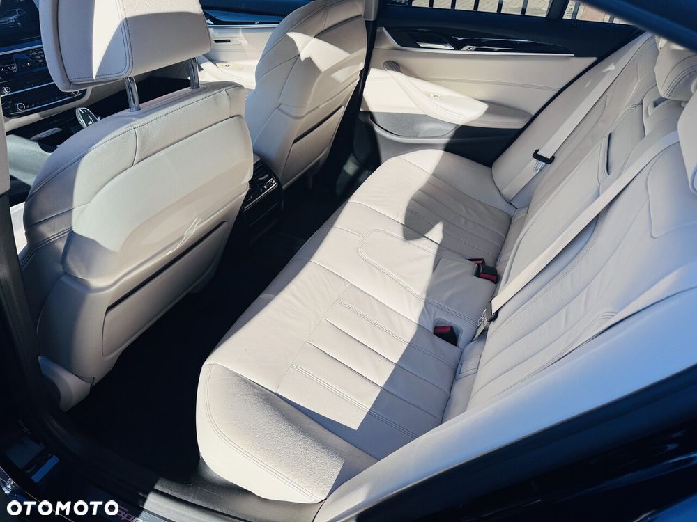 BMW Seria 5 520d xDrive Sport Line sport - 7