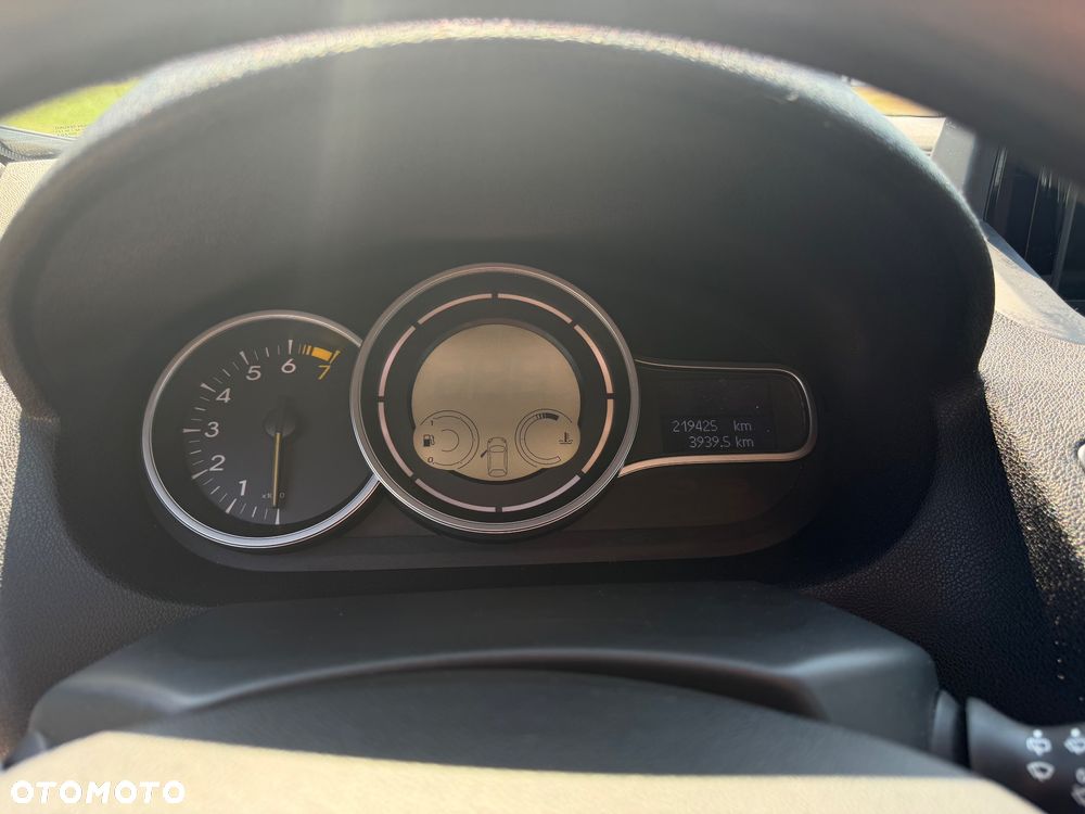 Renault Megane 1.6 16V 100 Expression - 11