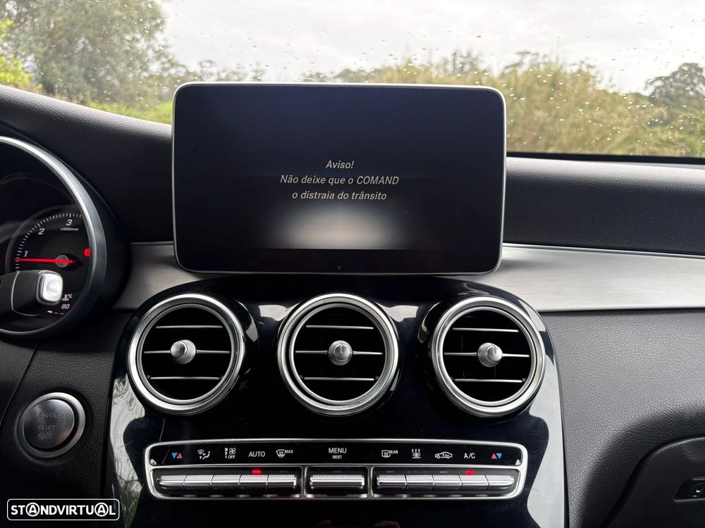 Mercedes-Benz GLC 250 d 4Matic 9G-TRONIC AMG Line - 25