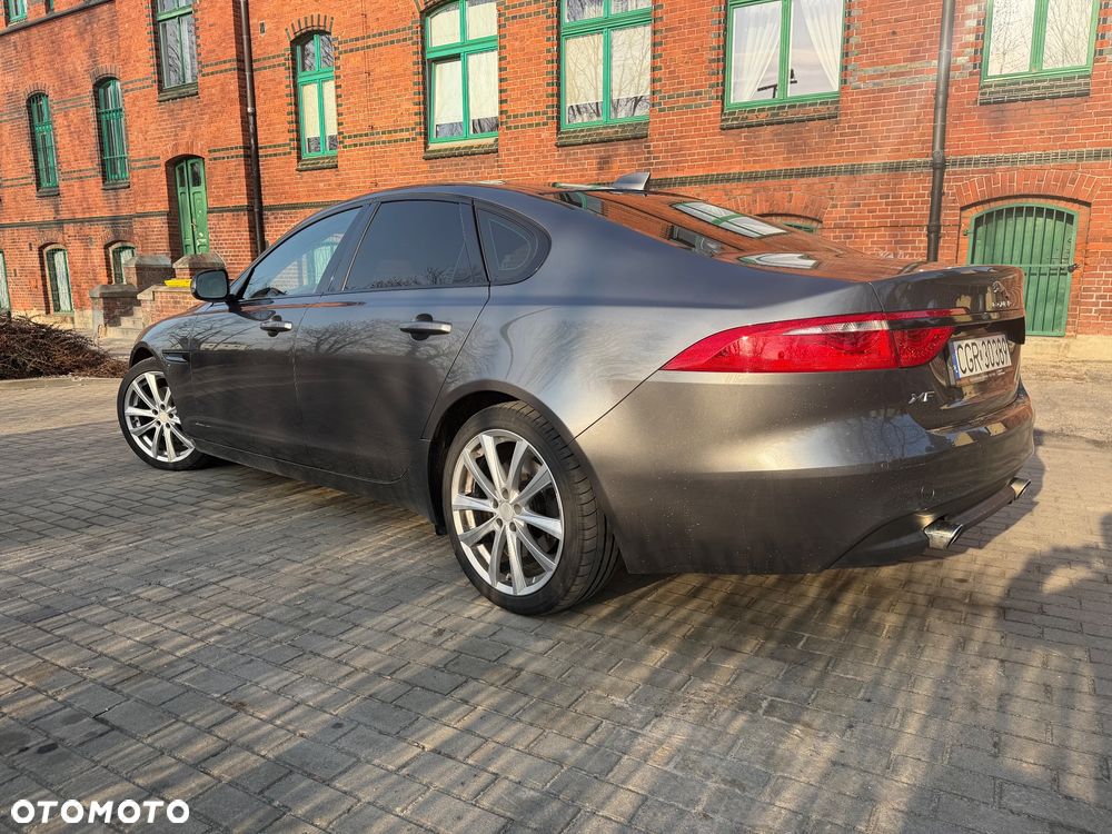 Jaguar XF 2.0 i4D Prestige - 5