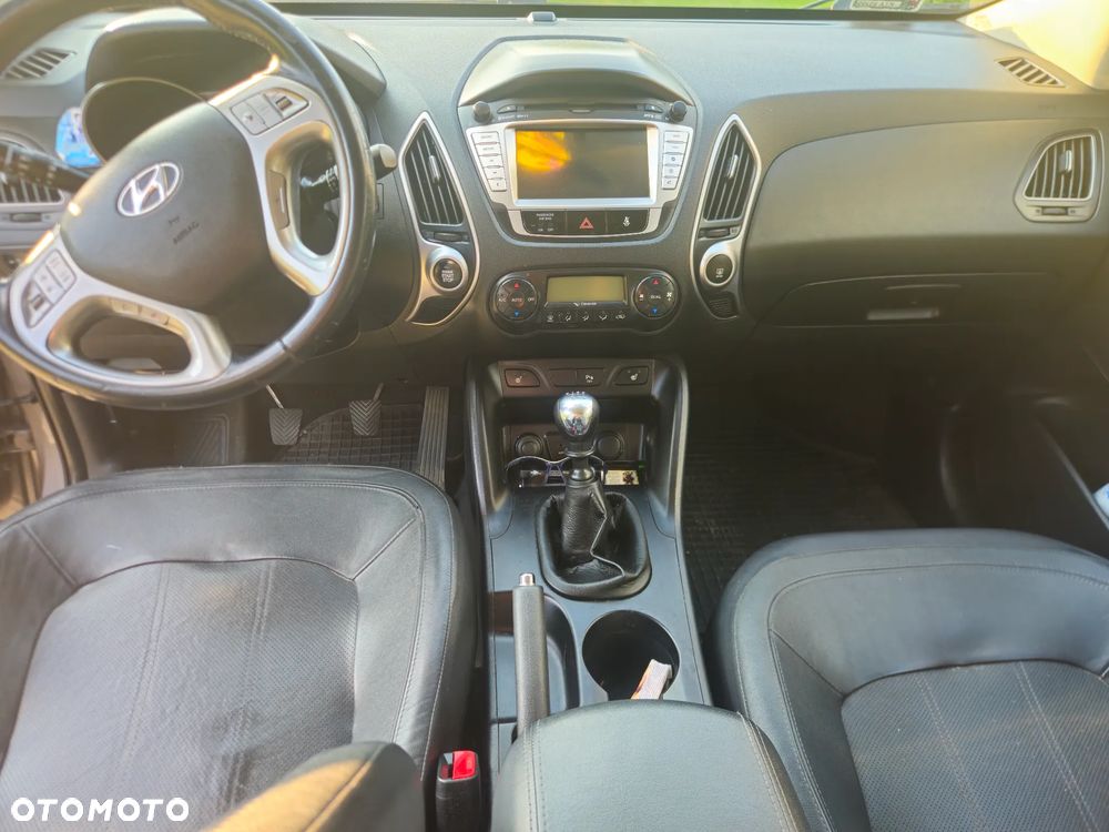 Hyundai ix35 2.0 CRDi Premium 2WD - 12