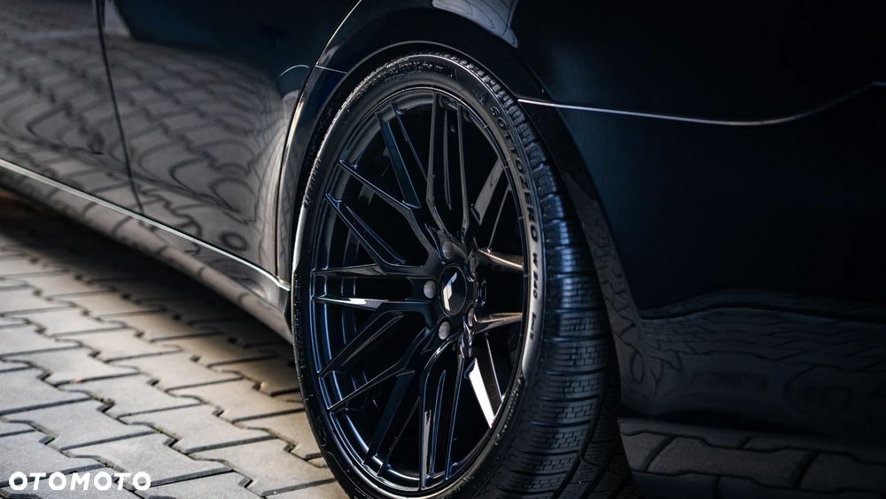 Mercedes-Benz CLS - 12