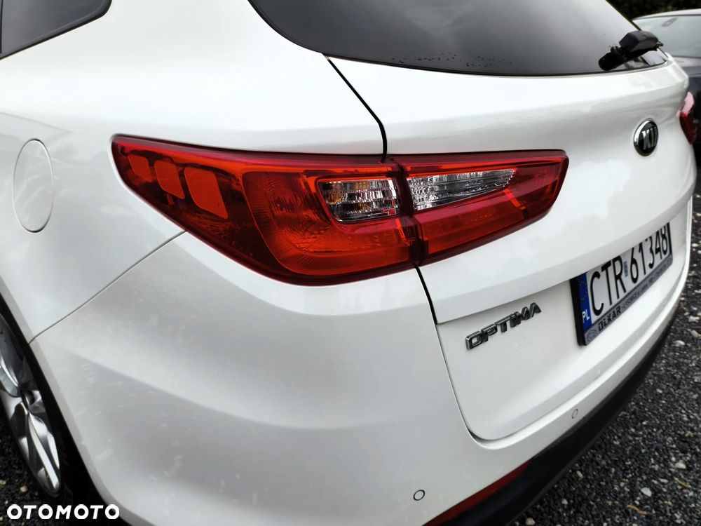 Kia Optima Sportagon 2.0 CVVL Vision - 14