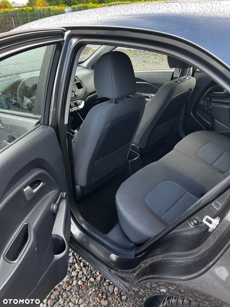 Kia Rio 1.2 XL - 9